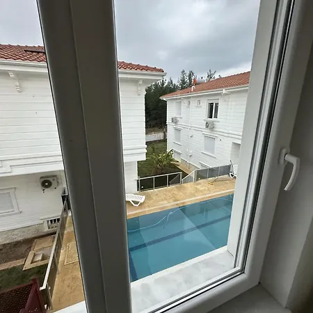 Villa Royal In Forest 3 *